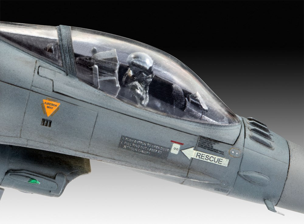 Revell 3860  1/72 F-16 Tiger Meet 2018 (7546252984557)