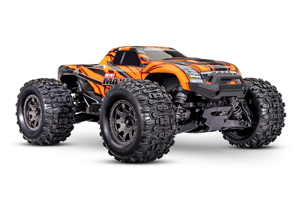 Traxxas Mini Maxx 4WD RC Monster Truck (7)