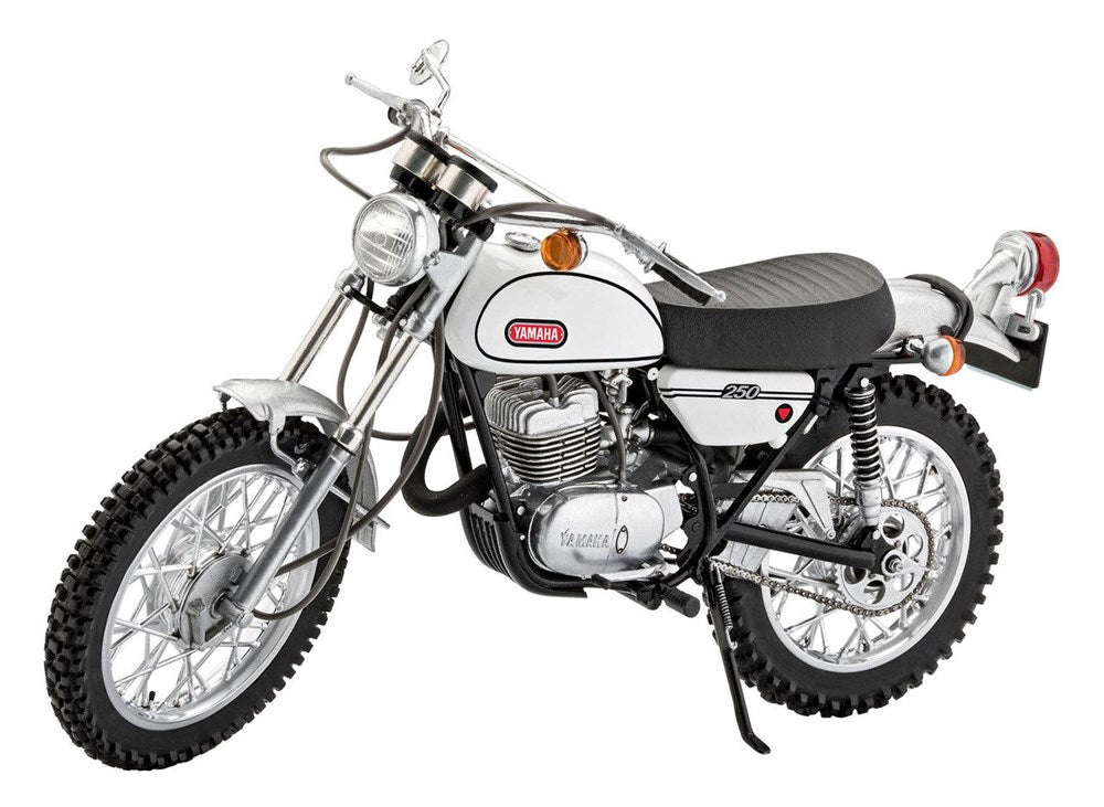 Revell 07941 1/12 YAMAHA 250 DT-1 DIRT BIKE (8346756481261)