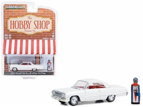 GreenLight GL-97150-A 1/64 1963 Chevrolet Bel Air with Gas Pump (8847290958061)