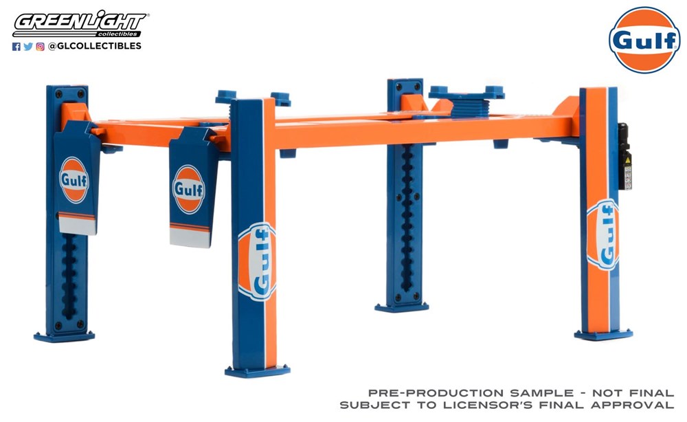 GreenLight GL-13655 1/18 Four Post Lift (8867954491629)
