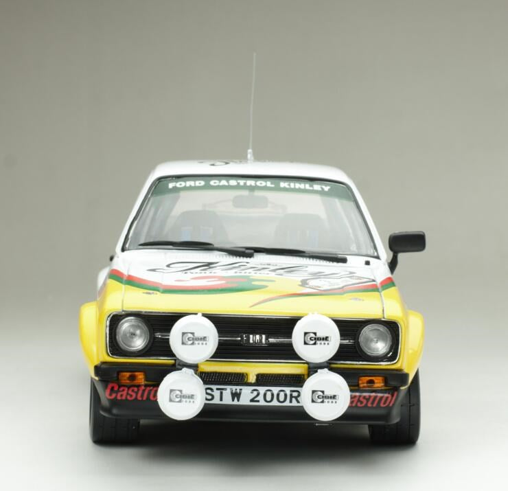 Sunstar SS-4664 1/18 Ford Escort RS1800-#3 Staepelaere/Franssen (8867987226861)