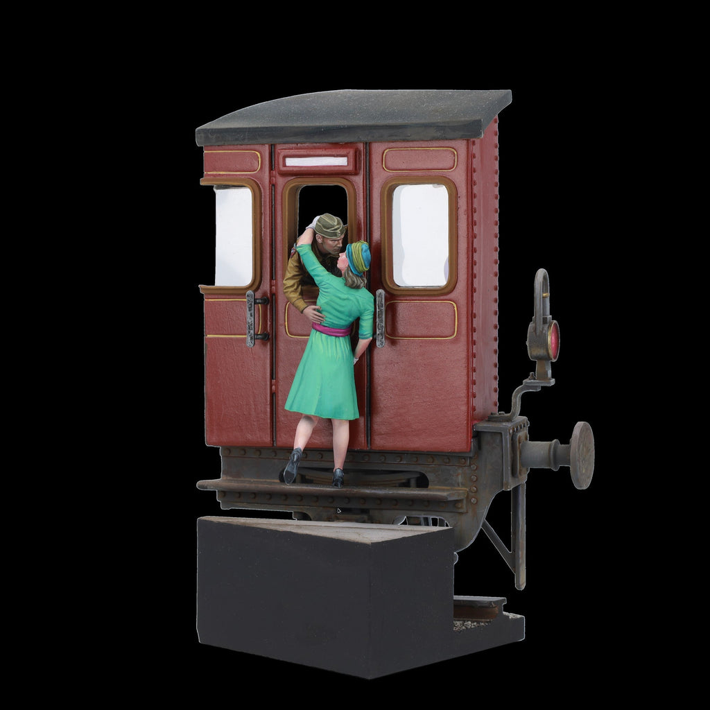 Scale 75 Figures Warfront Alice & Johnny (Charing Cross; 1940) (8)