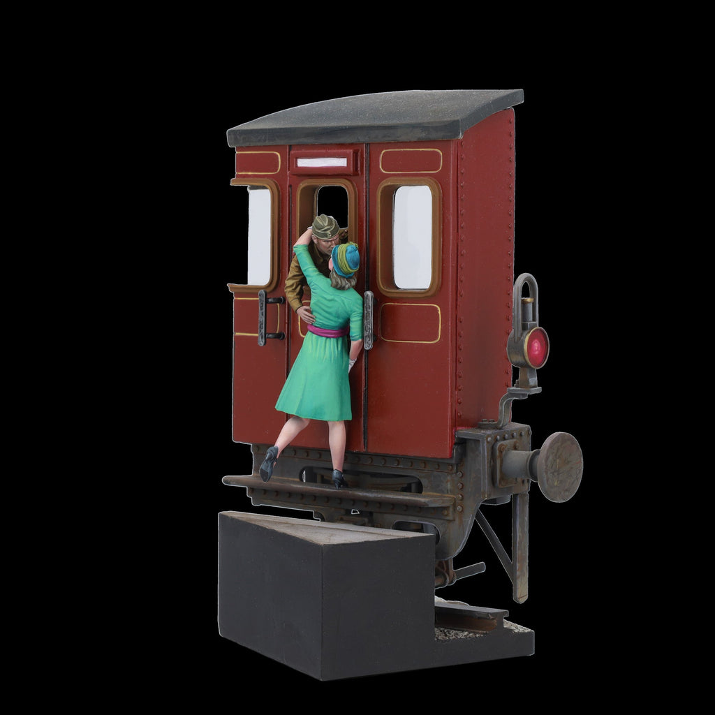 Scale 75 Figures Warfront Alice & Johnny (Charing Cross; 1940) (10)
