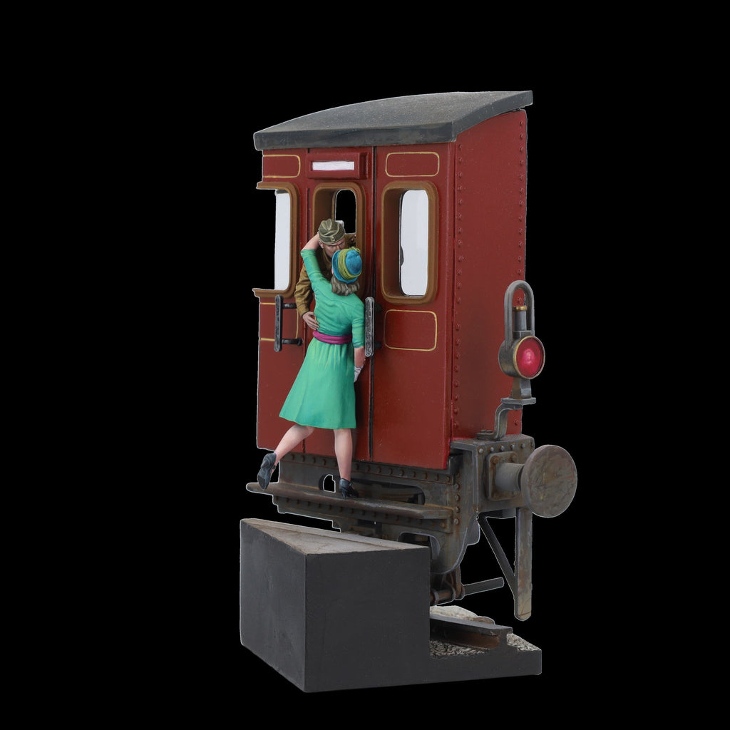 Scale 75 Figures Warfront Alice & Johnny (Charing Cross; 1940) (11)