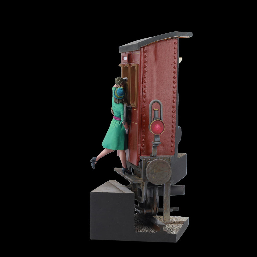 Scale 75 Figures Warfront Alice & Johnny (Charing Cross; 1940) (14)
