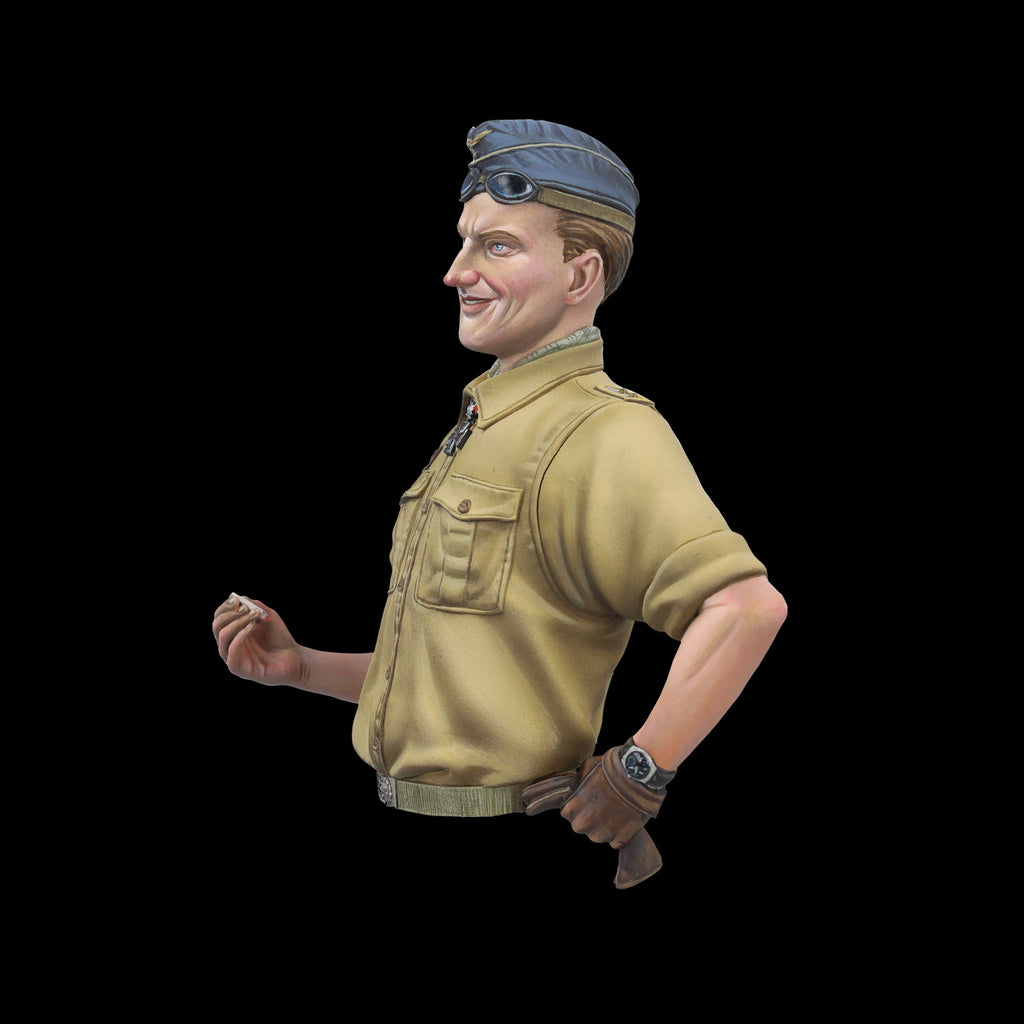 Scale 75 Figures Warfront Hans-Joachim Marseille 1:10 (10)