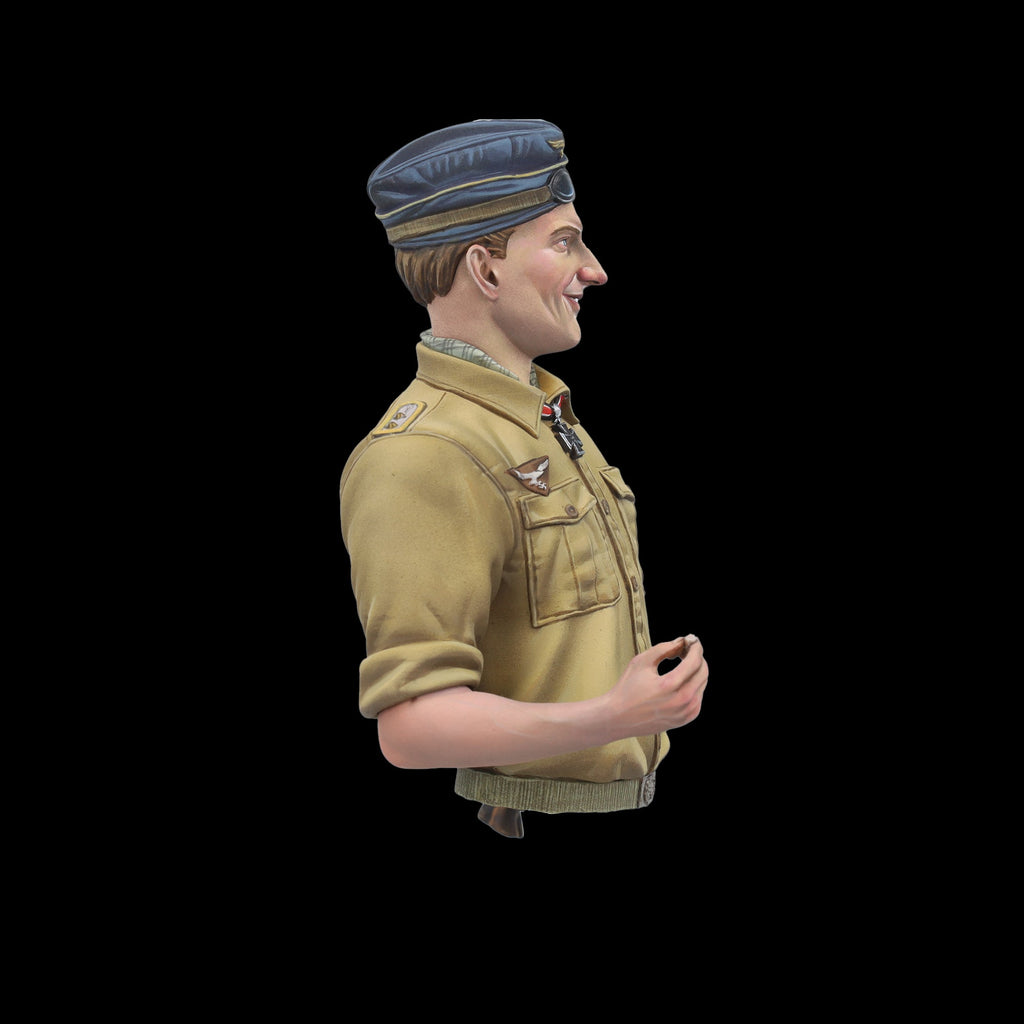 Scale 75 Figures Warfront Hans-Joachim Marseille 1:10 (32)