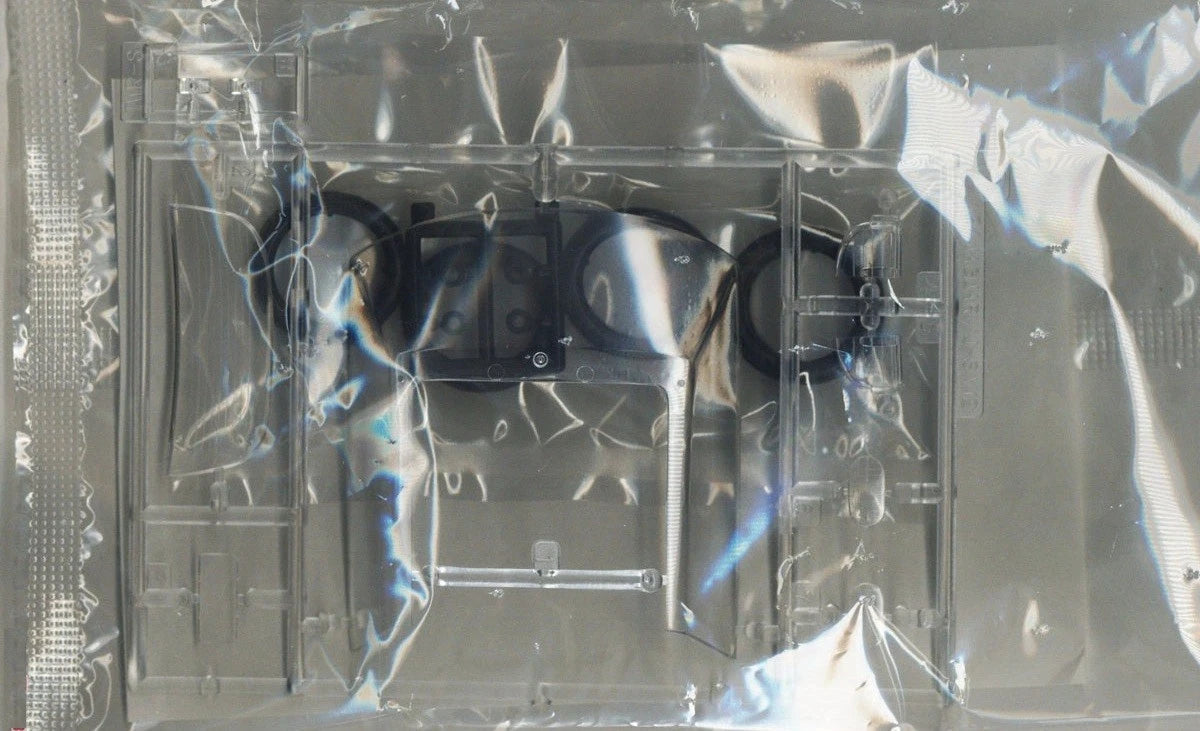 Hasegawa 52422 1/24 JAGUAR XJ-S TWR SPORTS HAKU RINPHA with FIGURE [LIMITED EDITION] - Hobby City NZ