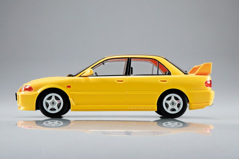 Aoshima 1/24 SNAP CE9A Lancer GSR Evolution III 1995 (Dandelion (5)