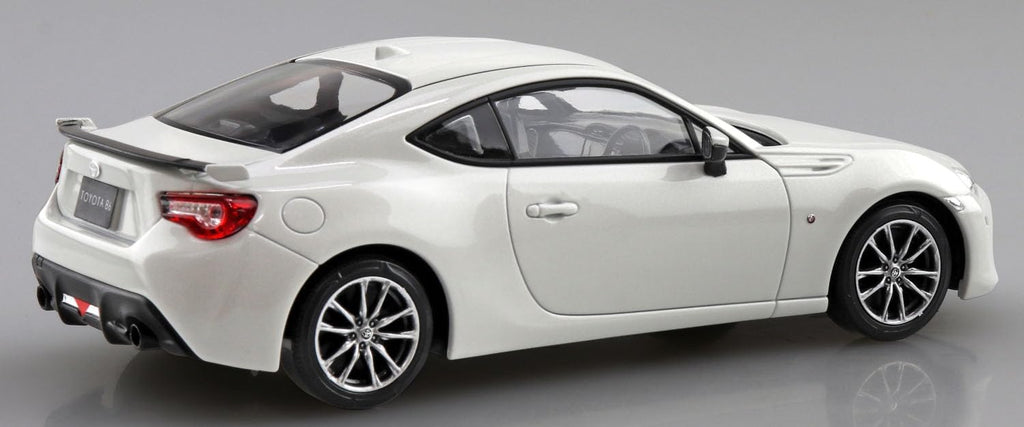 Aoshima 6884 1/32 SNAP TOYOTA '86 (Crystal White Pearl)