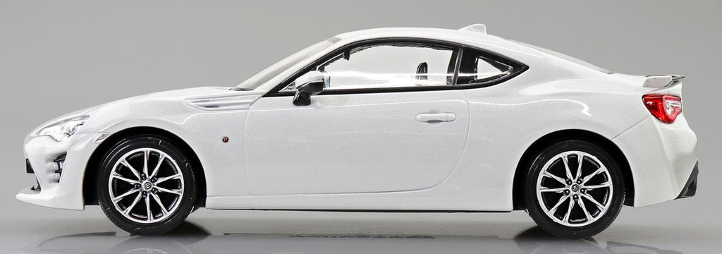 Aoshima 6884 1/32 SNAP TOYOTA '86 (Crystal White Pearl)