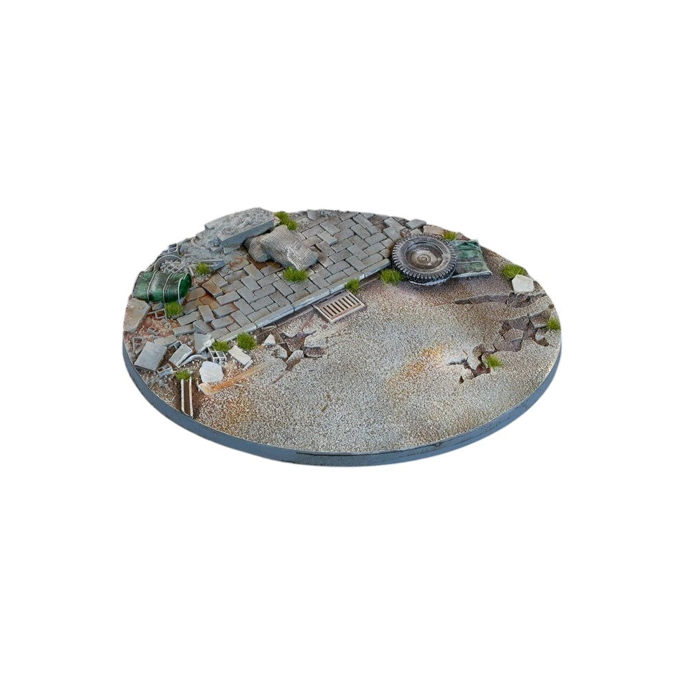 Gamers Grass GGB-UWO120 Battle Ready Bases Urban Warfare Oval 120mm (x1)