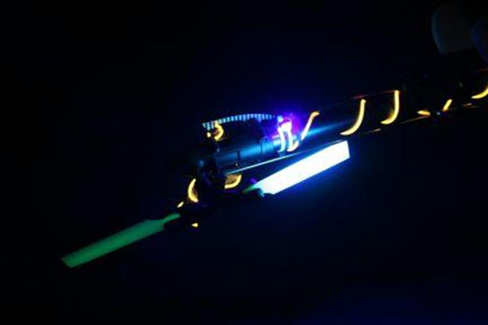 zCompass KB4002 450 TAIL GLOW BLADES 59.6MM (10908563783)