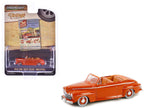 GreenLight 1946 Ford Super Deluxe Convertible 1/64 (2)