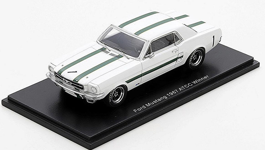 Biante 1/43 FORD MUSTANG 1967 ATCC WINNER - GEOGHEGAN