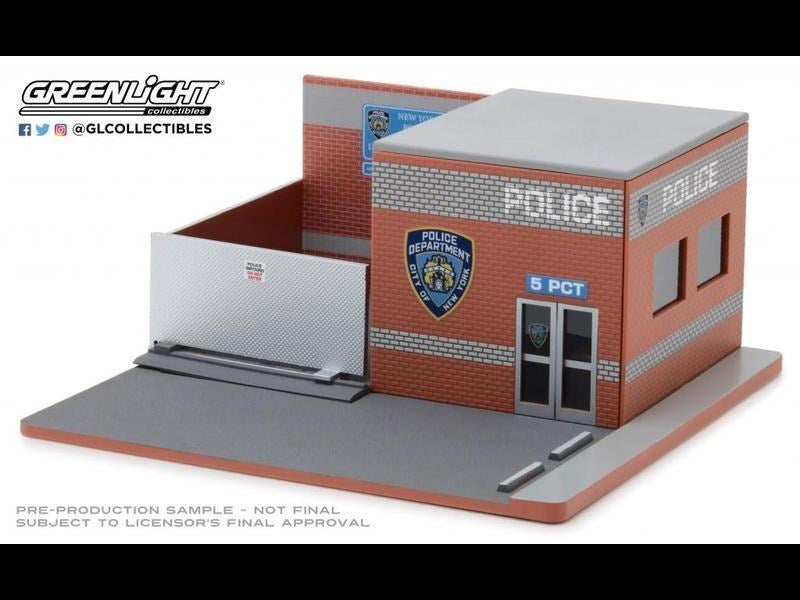 GreenLight GL-57042 1/64 Hot Pursuit Central Command (8868015341805)