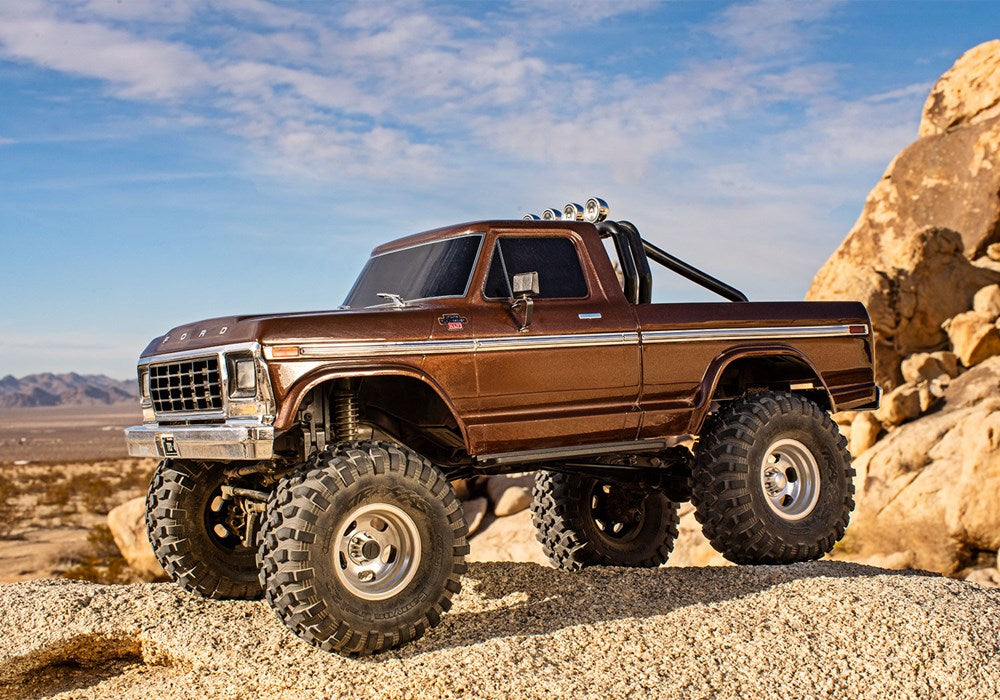 Traxxas 92046-4 TRX-4 Ford F-150 Ranger XLT High Trail Edition 1/10 Scale 4X4 Trail Truck (8127655313645)