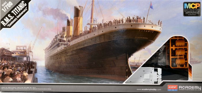 Academy 1/700 R.M.S TITANIC "CENTENARY"