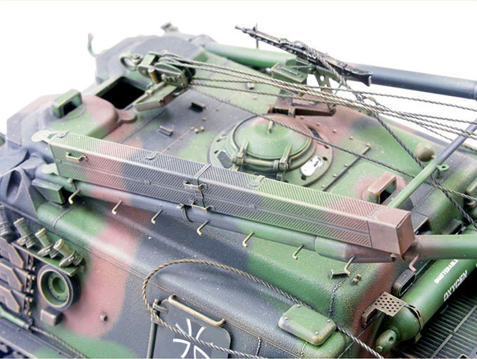 AFV Club 35S33 1/35 German M88A1G Bergepanzer M88A1G Recovery Tank (9120454246637)