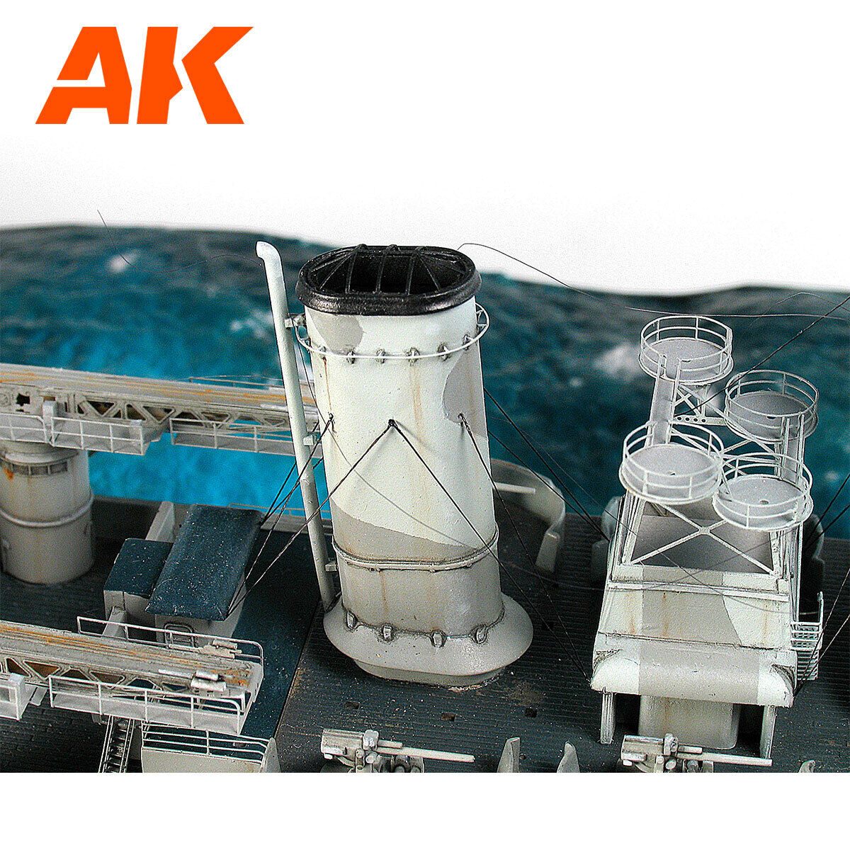 AK Interactive Elastic Rigging Bobbin Mega-Thin (3)