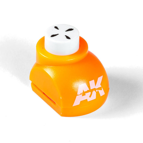 AK Interactive Leaves Punch Oak (135 / 132 / 54mm)