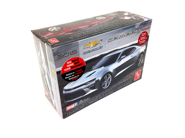 AMT 982 1/25 Snap Kit: 2016 Chevrolet Camaro SS (Garnet Red) (8745071935725)