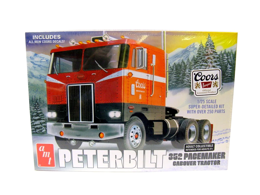 AMT 1375 1/25 Peterbilt 352 Pacemaker (8424230715629)