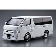 Aoshima 5895 1/24 HIACE SUPER GL 2010 (8191634276589)