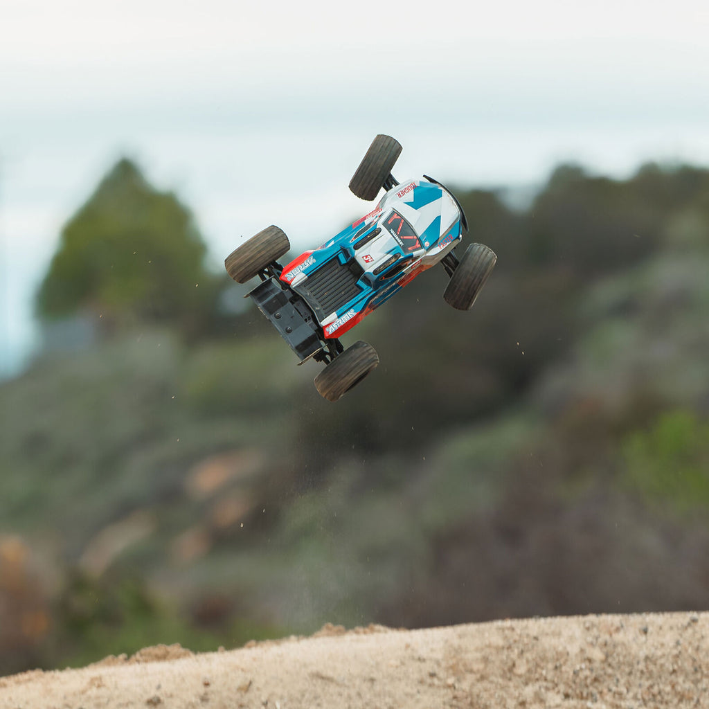 ARRMA Mini Kraton 3S Blue RC Monster Truck 1/16 Scale (23)