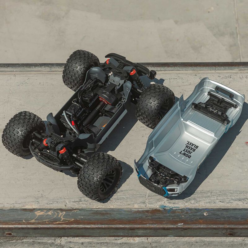 ARRMA Granite 223S DSC 4X4 RTR Brushless RC Monster Truck 1/10 Scale (5)