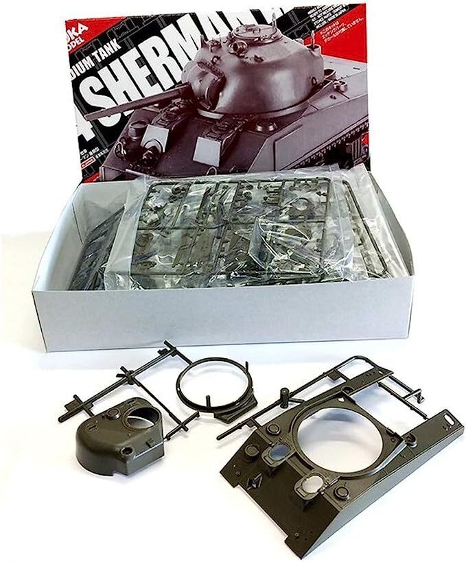 Asuka Model AS-004 1/35 U.S. Medium Tank M4 Sherman late (9120457392365)