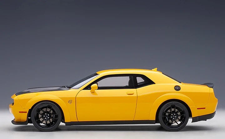 AUTOart 71737 1/18 SRT Hellcat WB Yellow (8346425622765)