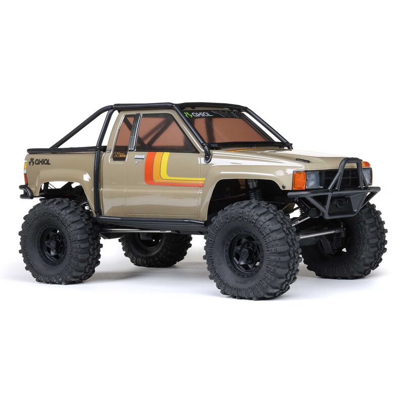 Axial SCX10 III 1987 Toyota SR5 4WD Ready to Run Brushed RC Crawler 1/10 Scale (97)