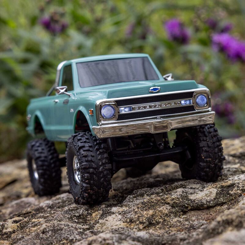 Axial SCX30 Chevrolet K10 4x4 Ready to Run Brushed RC Crawler 1/30 Scale (23)