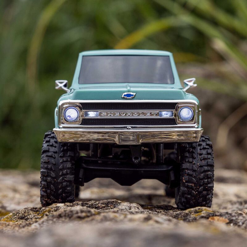 Axial SCX30 Chevrolet K10 4x4 Ready to Run Brushed RC Crawler 1/30 Scale (19)