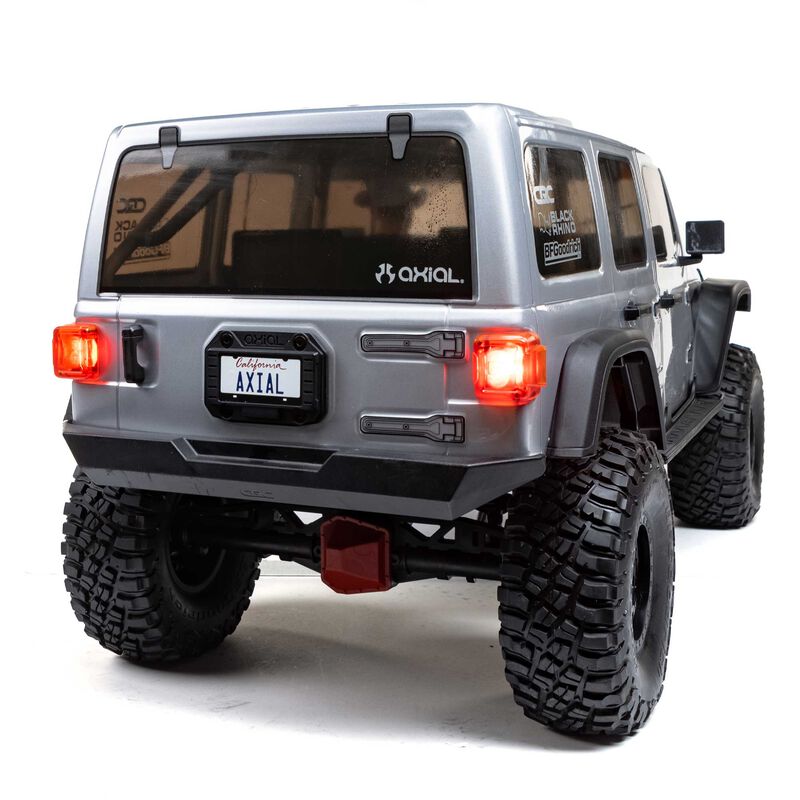Axial SCX6 Jeep JLU Wrangler 4WD RTR Silver RC Crawler 1/6 Scale (17)
