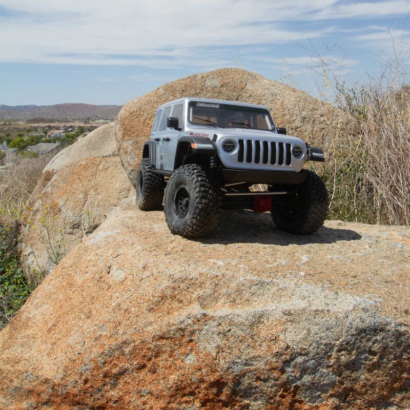 Axial SCX6 Jeep JLU Wrangler 4WD RTR Silver RC Crawler 1/6 Scale (5)