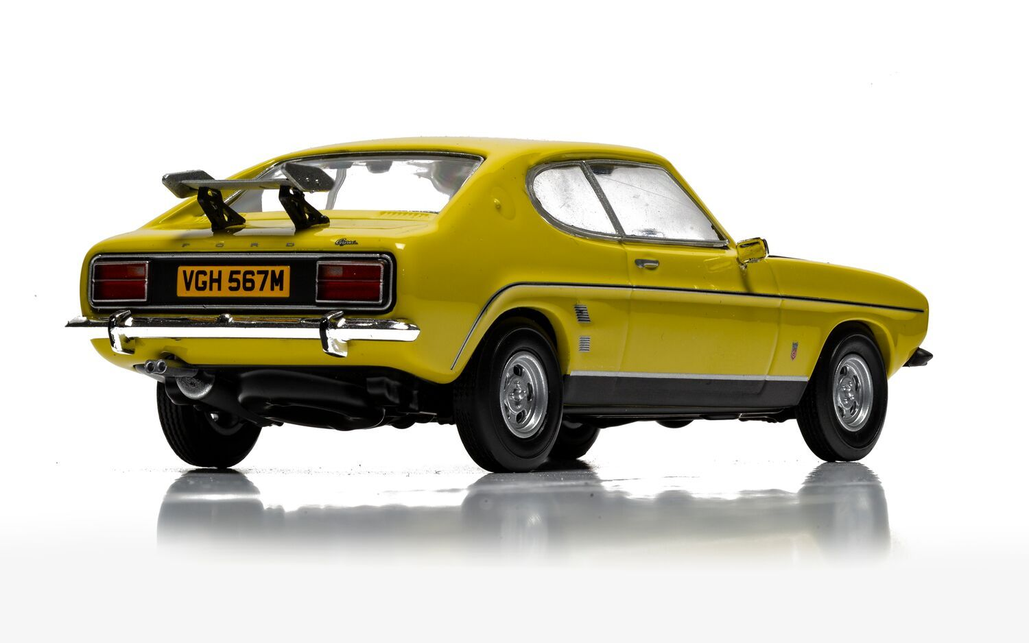 Corgi 1/43 Ford Capri Mk.1 3.0 GXL Yellow