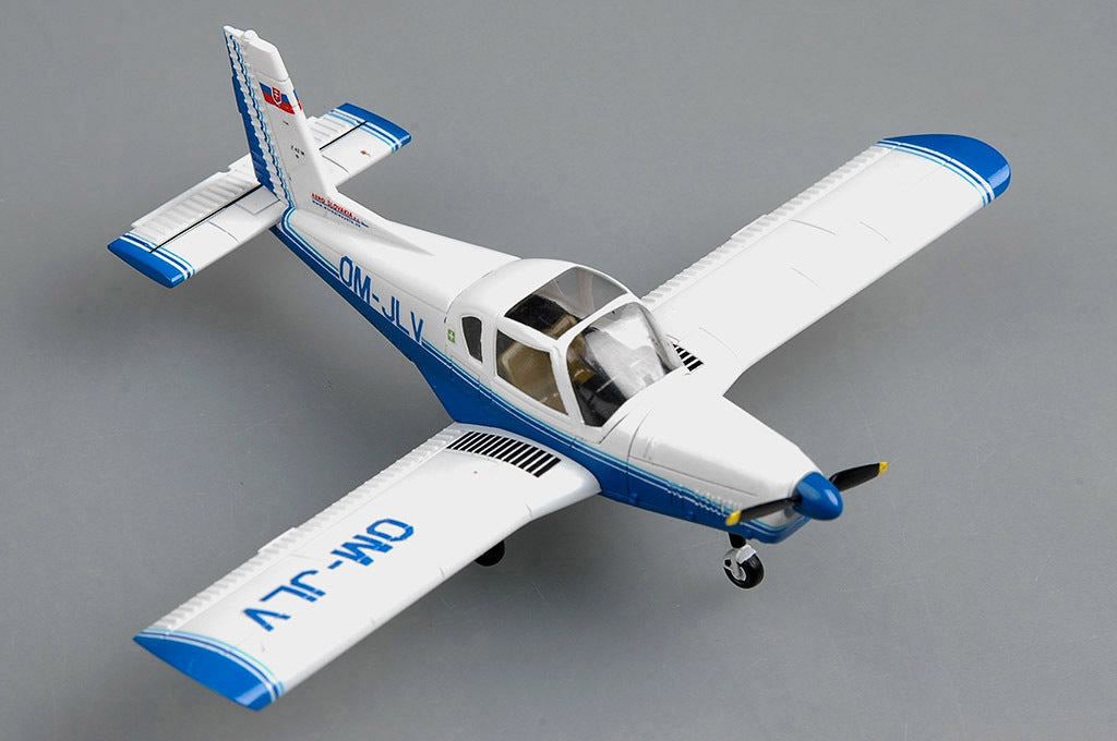 Hobby Boss 80231 1/72 ZLIN Z-42M (9120462799085)