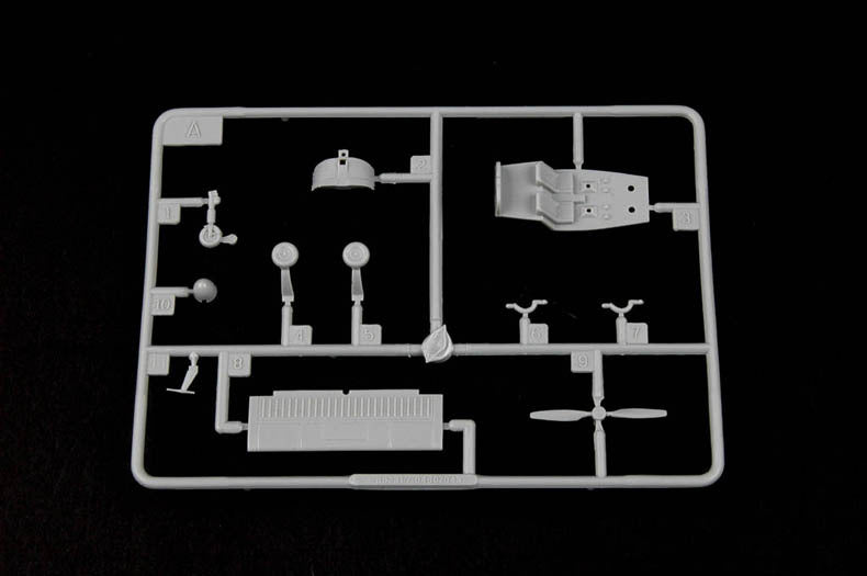 Hobby Boss 80282 1/72 Czech Zlin Z-142 (9120463061229)