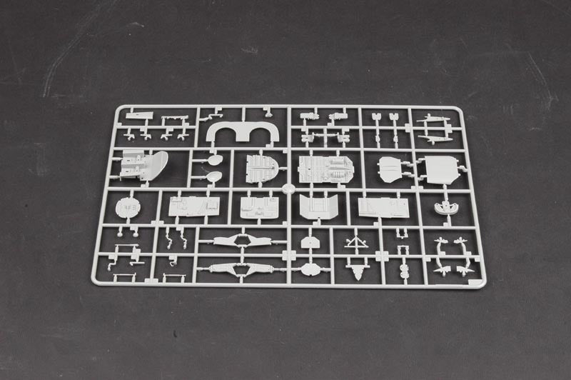 Hobby Boss 1/48 FB-111 Aardvark (2)
