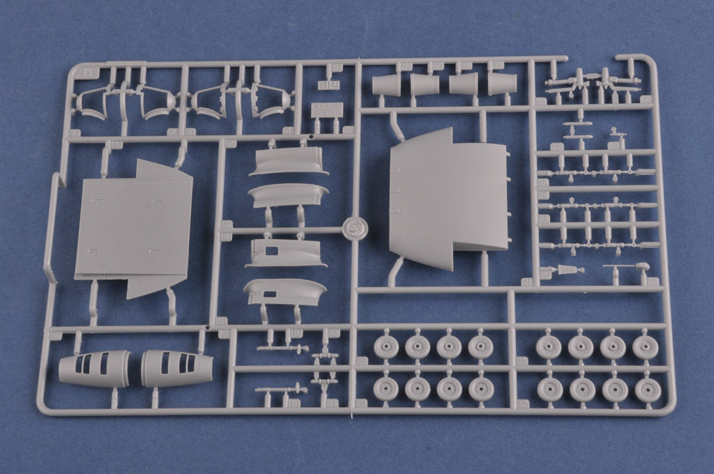 Hobby Boss 1/48 CH-47A CHINOOK (4)