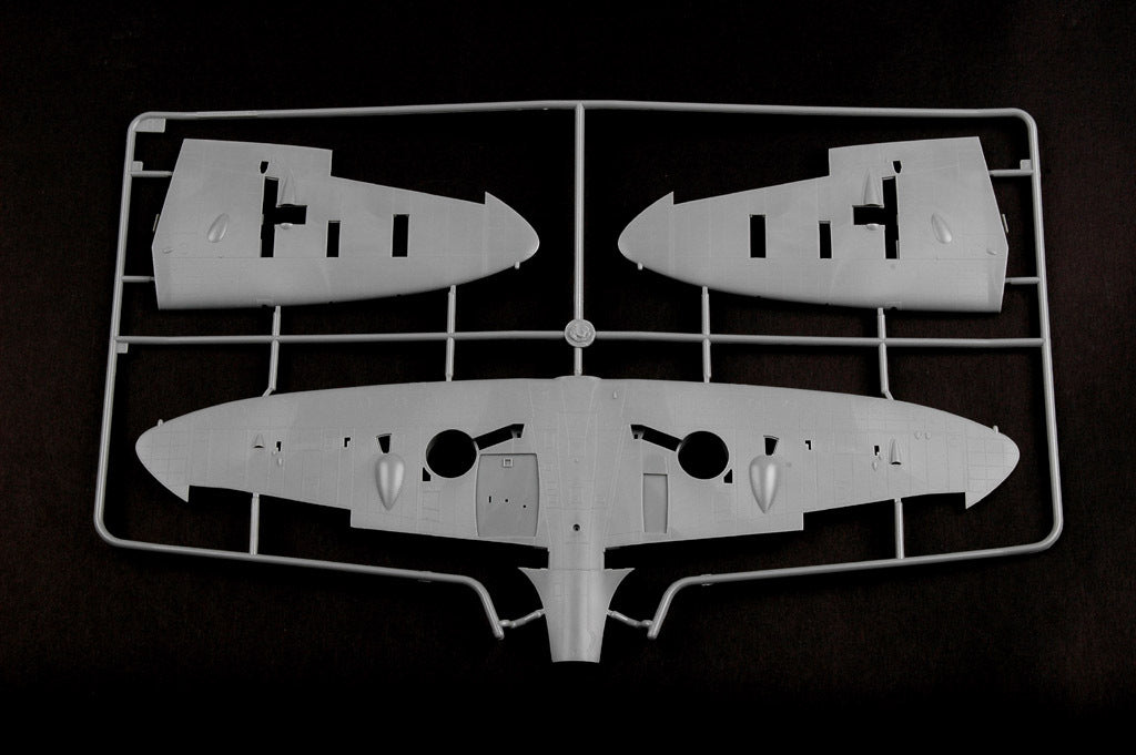 Hobby Boss 1/32 Spitfire MK.Vb/ Trop (6)