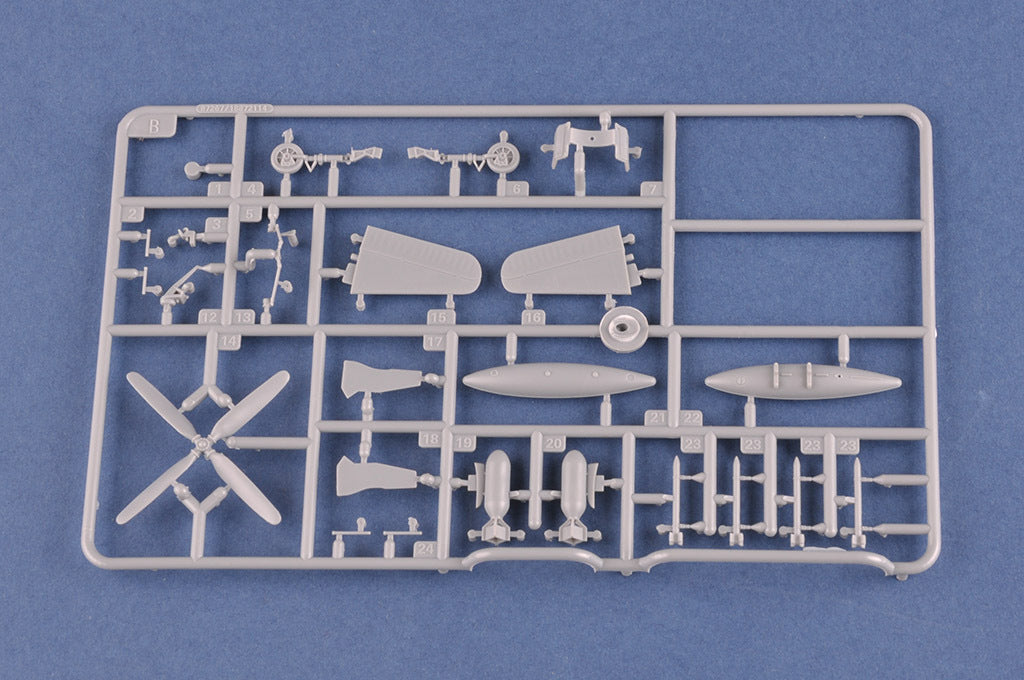 Hobby Boss 87268 1/72 F8F-1B Bearcat (9120466206957)