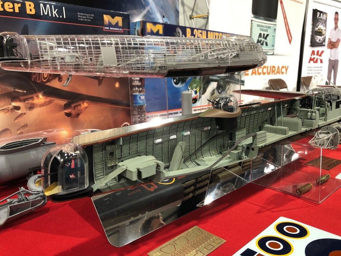 Hong Kong Models HKM01E010 Lancaster MK I/III Plastic Model Kit