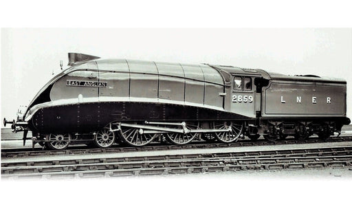 Hornby R30137 BR Cl.B17 4-6-0 City of London (8971085512941)