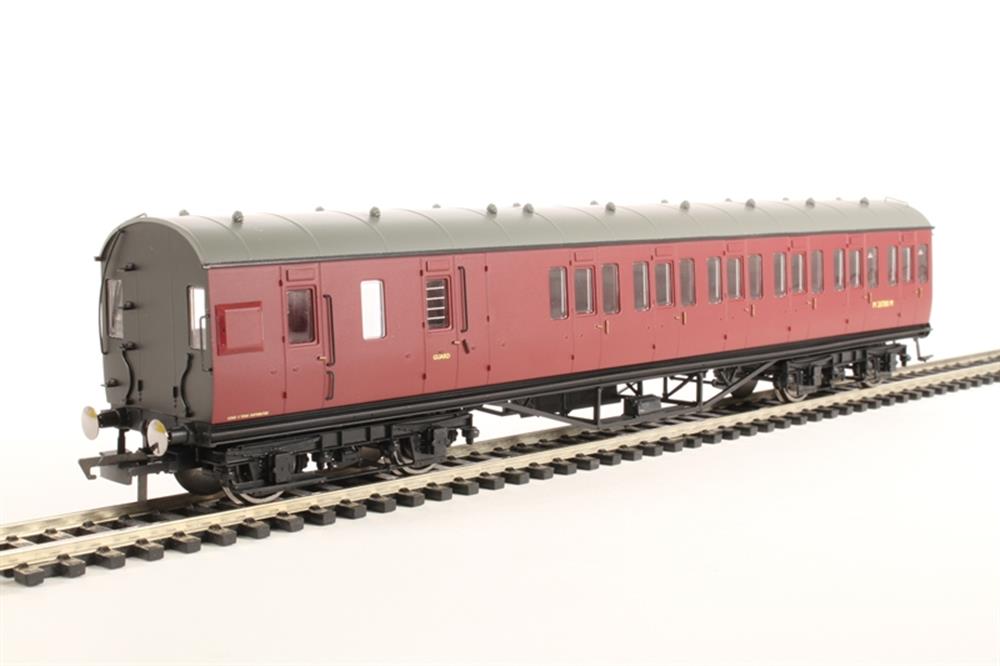 cHornby R4691A BR Non-cor.57'Crimson 3rdCl/Br (8278059778285)