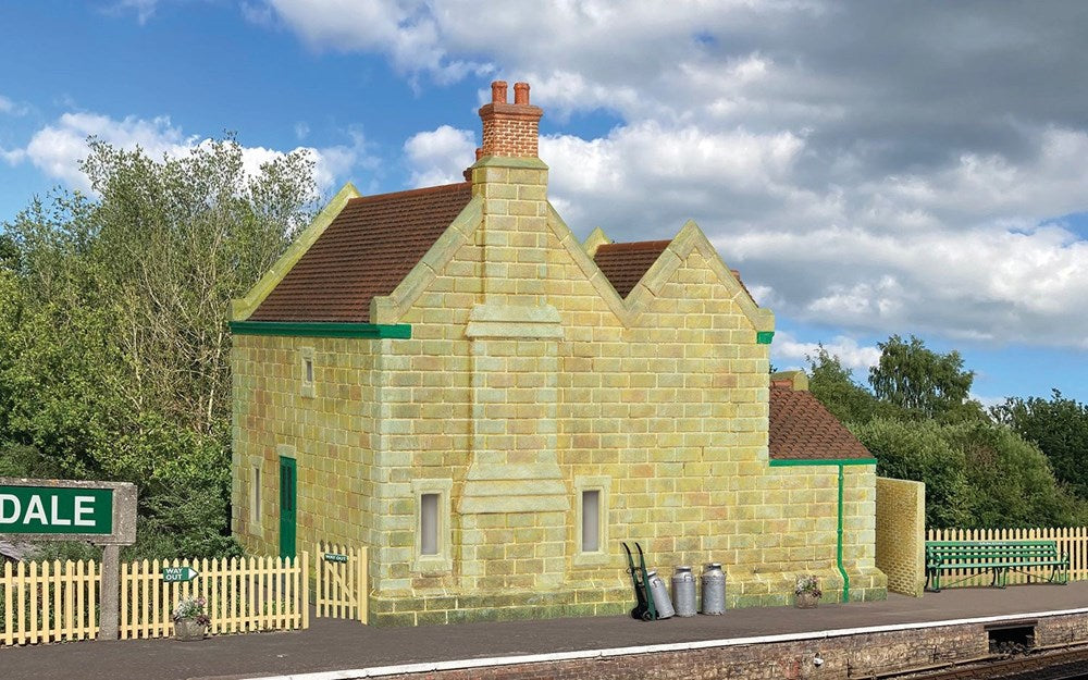 Hornby R7362 South Eastern Railway Station (8195285156077)