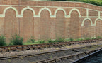 Hornby High Level Arched Retaining Walls x 2 (Red Brick) (3)